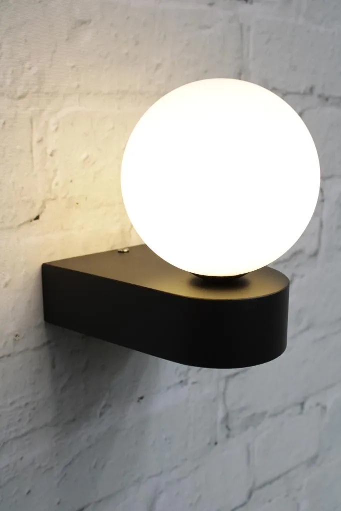 Brooklyn Wall Lamp