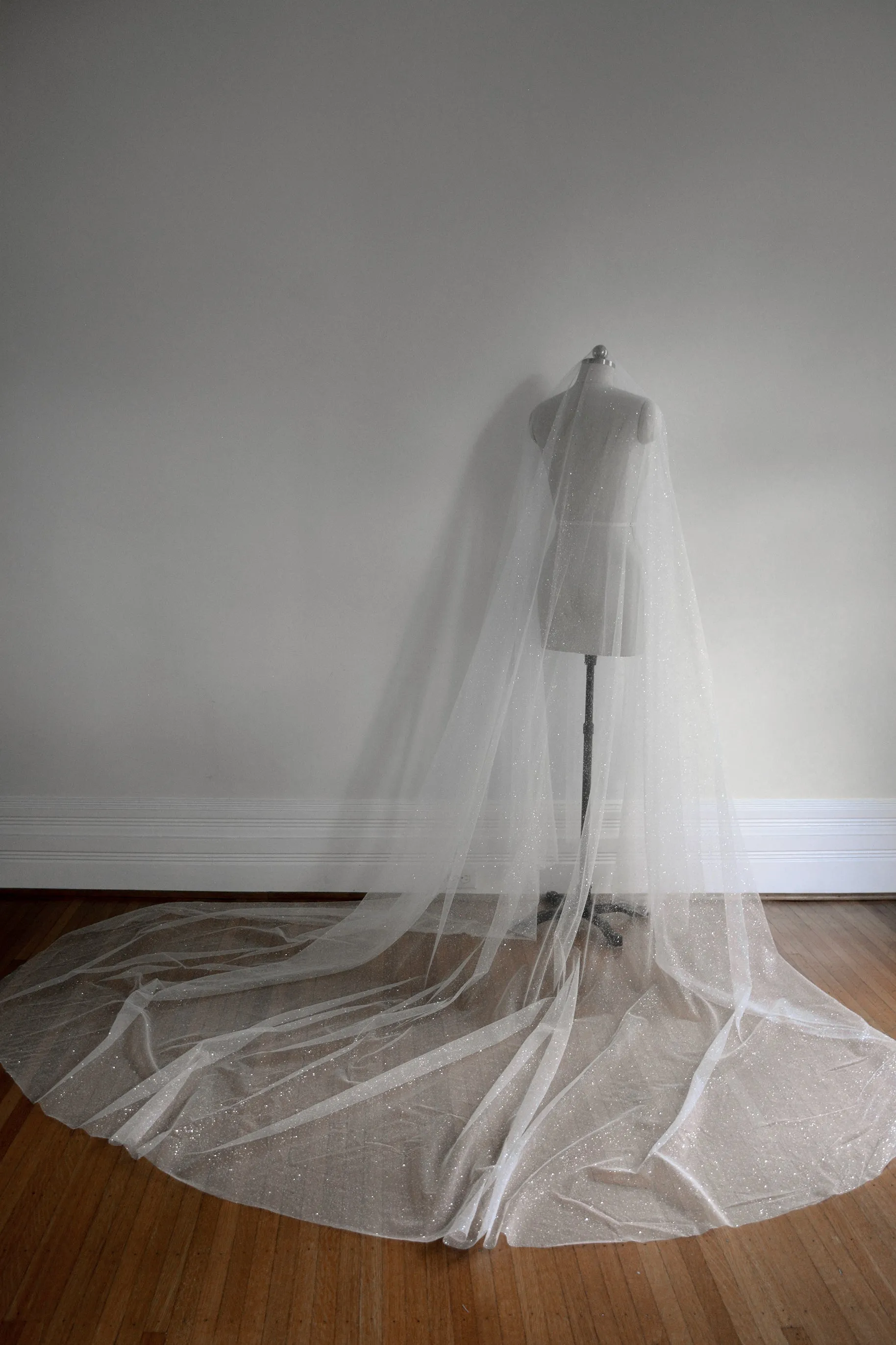 CAPELLA | Sparkling Wedding Veil with Blusher