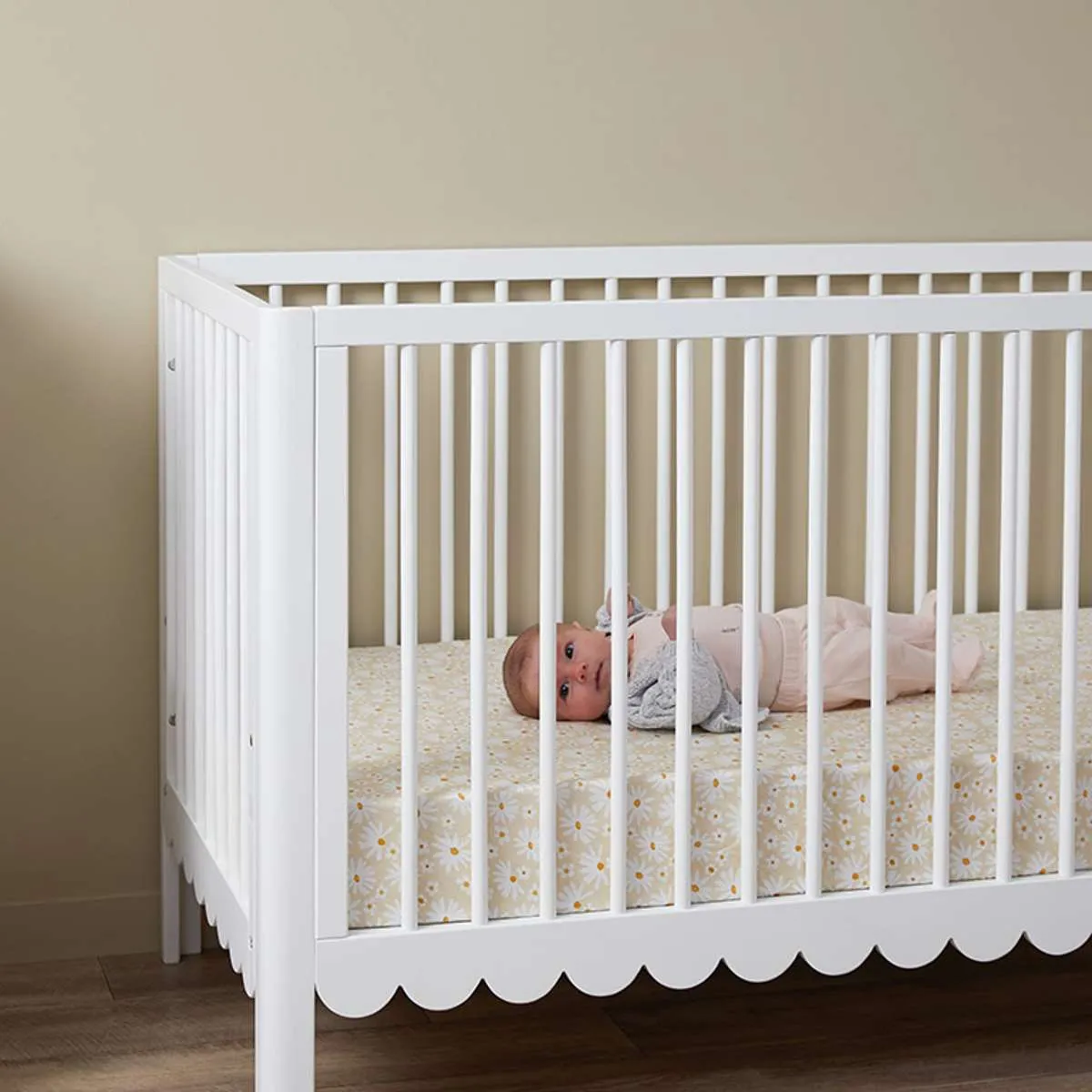 Maisie Scalloped White 3-in-1 Cot Conversion Bundle