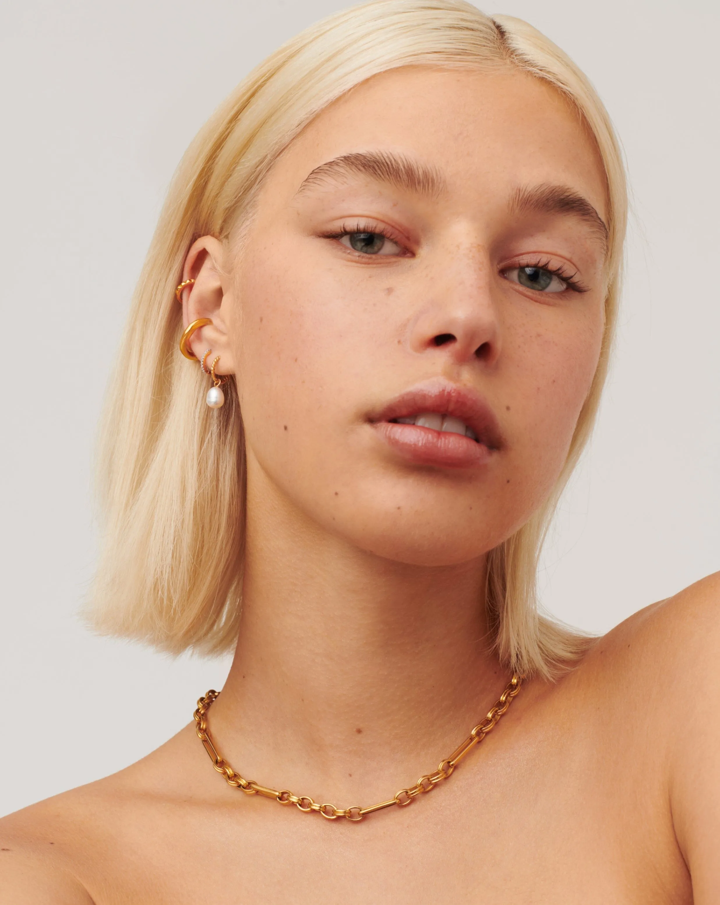 Pearl Twisted Small Drop Hoop Earrings | Gold Plated Vermeil/Pearl