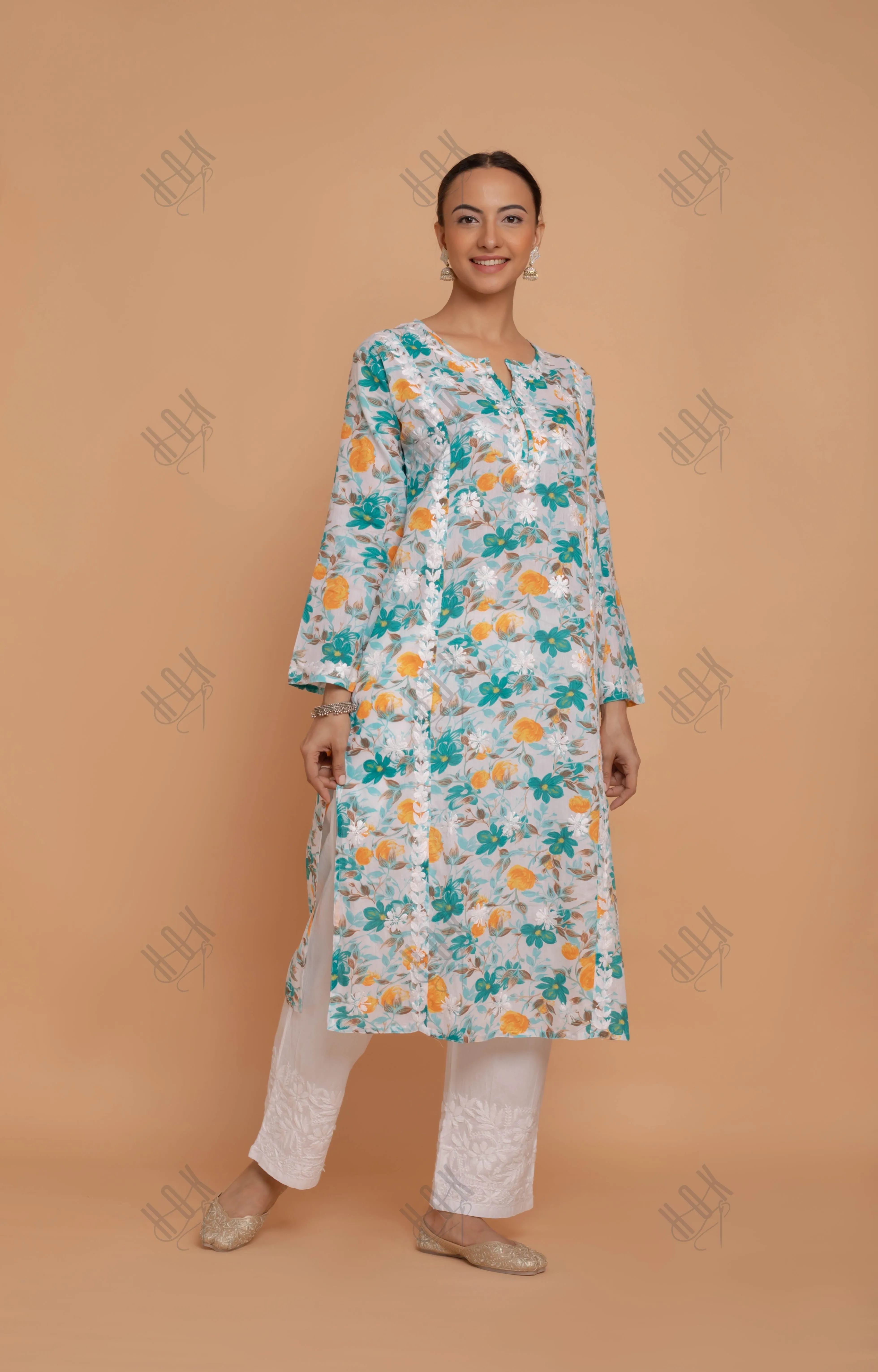 Saba Chikankari Kurta in Mul cotton in Turquoise Floral